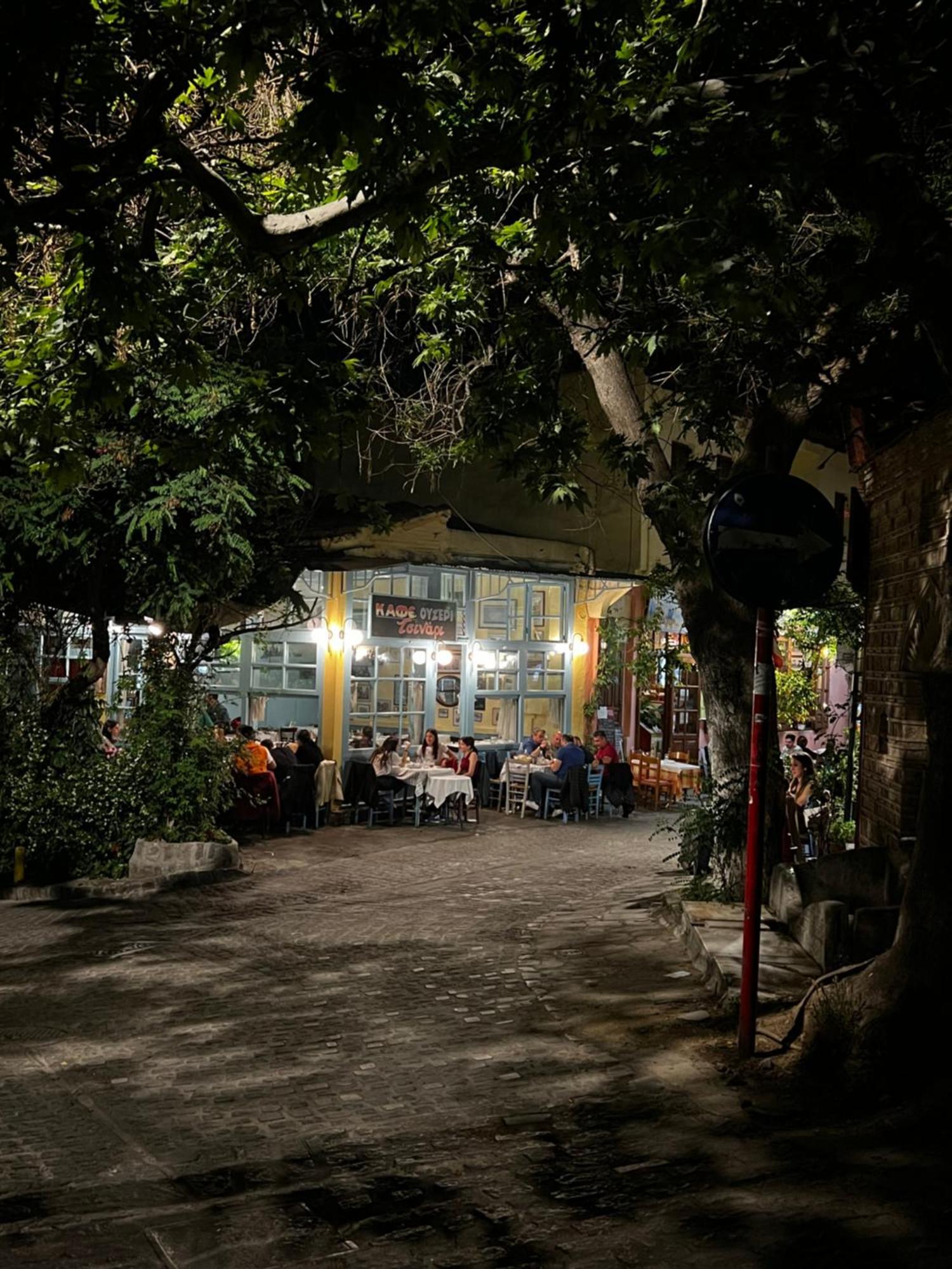 Vintage Experience Στην Άνω Πολη Tessalónica Exterior foto